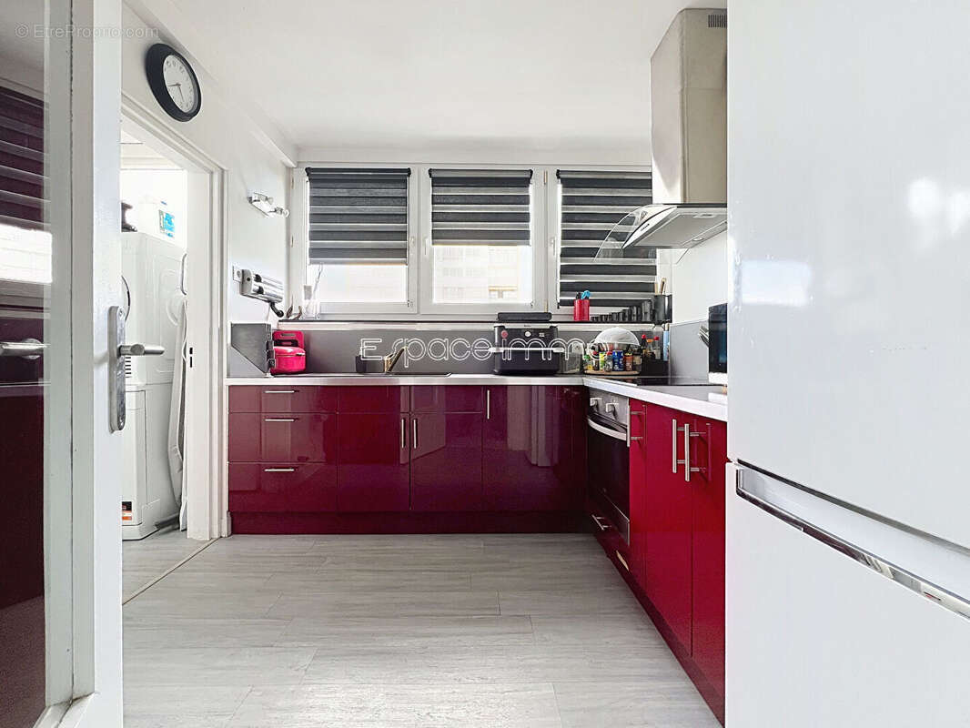 Appartement à MONT-SAINT-AIGNAN