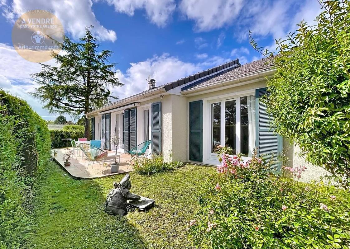 Maison à SAINT-WITZ