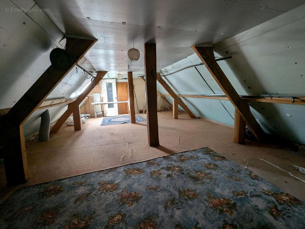 Grenier - Maison à PLOERDUT
