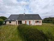 Maison façade - Maison à PLOERDUT