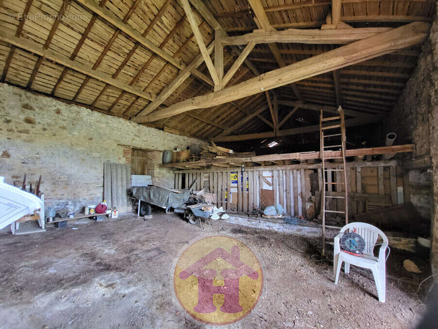 Maison à SAINT-JUNIEN