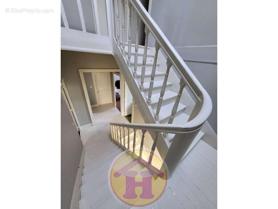 Maison à SAINT-JUNIEN