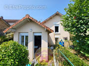 Maison à SAINT-JUNIEN