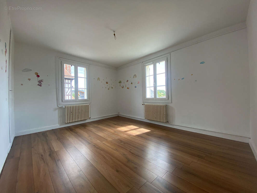 Maison à LE NEUBOURG