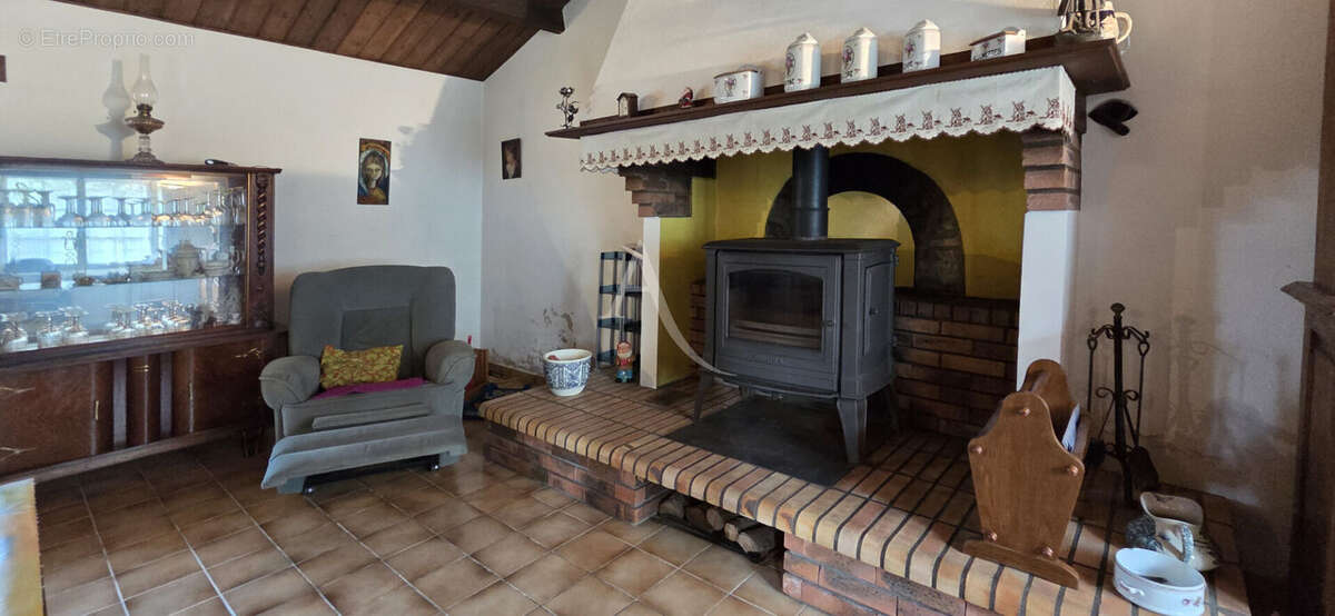 Maison à COMMEQUIERS