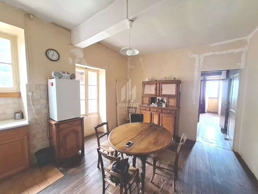 Maison à LA TRONCHE