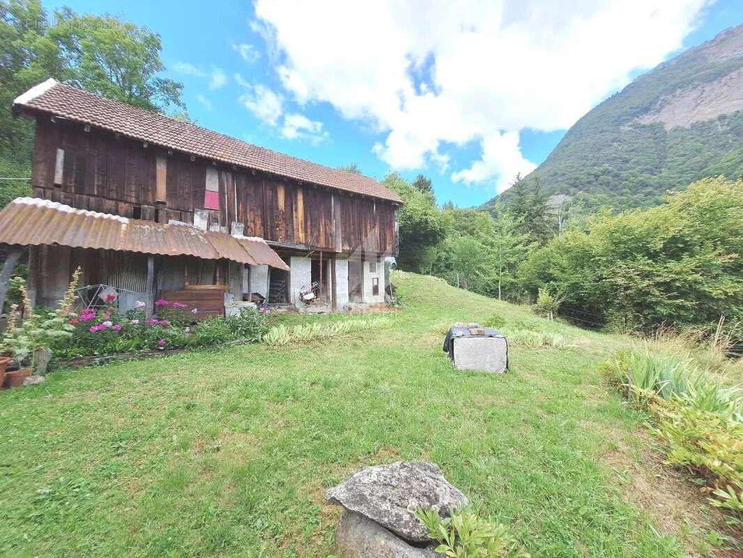 Maison à LA TRONCHE