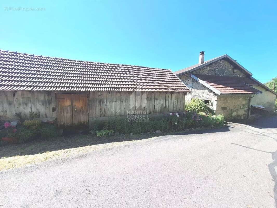 Maison à LA TRONCHE