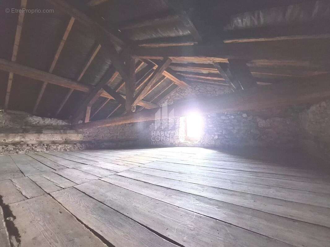 Maison à LA TRONCHE