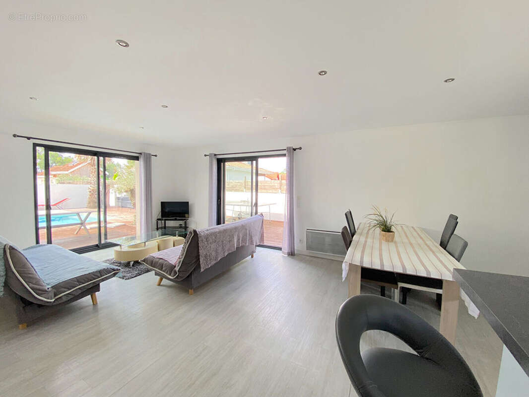 Maison à GUJAN-MESTRAS