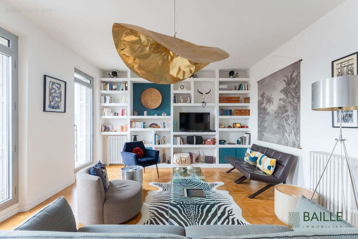 Photo 2 - Appartement à MARSEILLE-8E