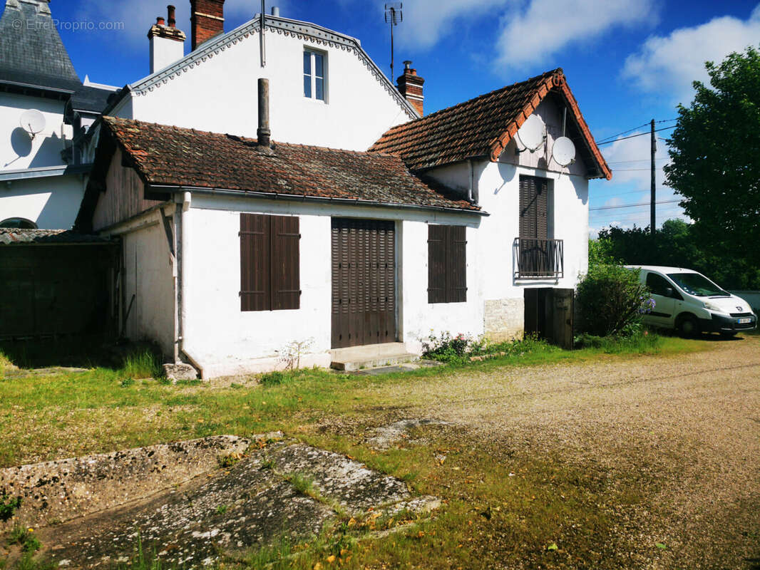 Maison à SEVREY
