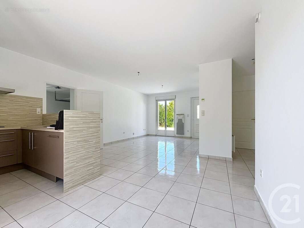 Maison à SAINT-PARRES-LES-VAUDES