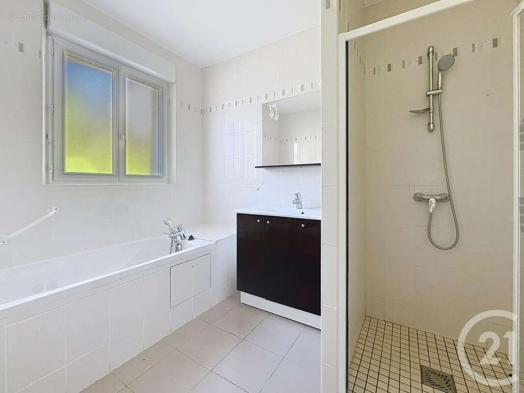 Maison à SAINT-PARRES-LES-VAUDES