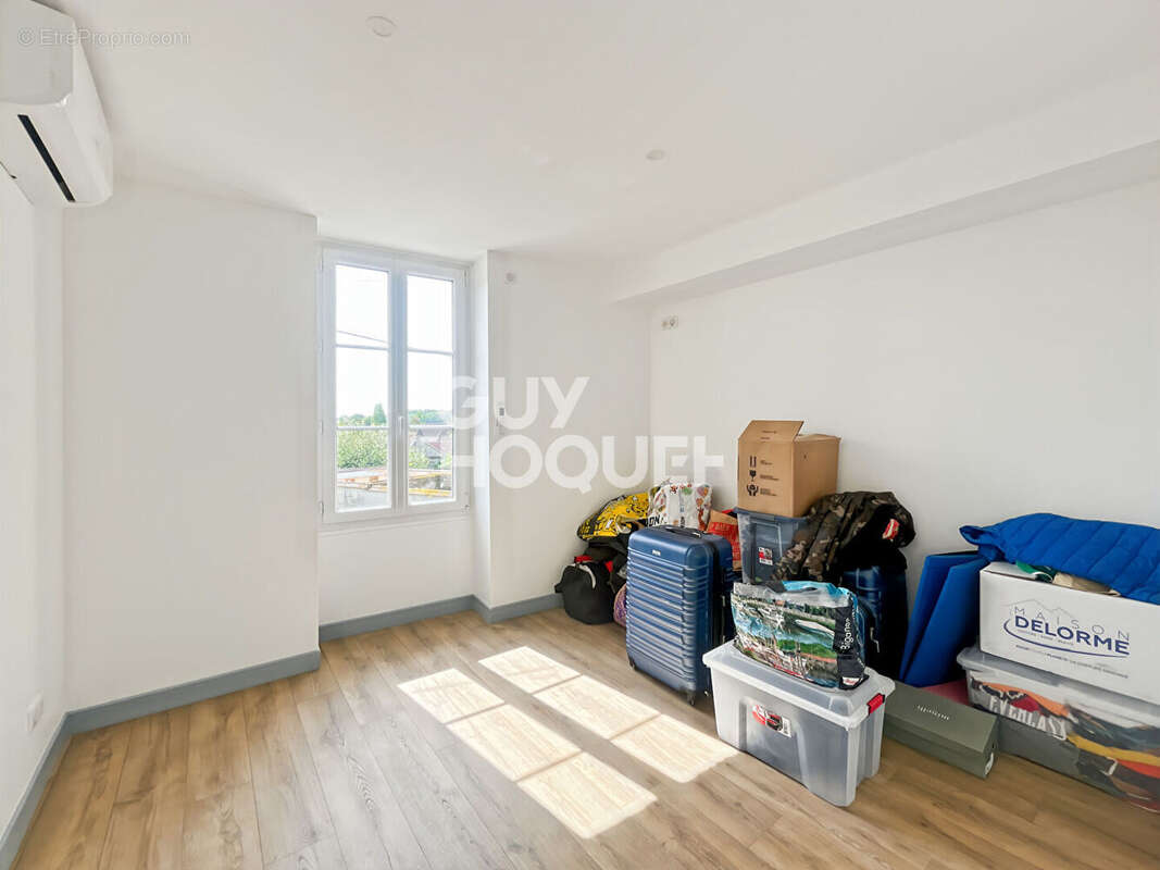 Maison à VERNEUIL-L&#039;ETANG