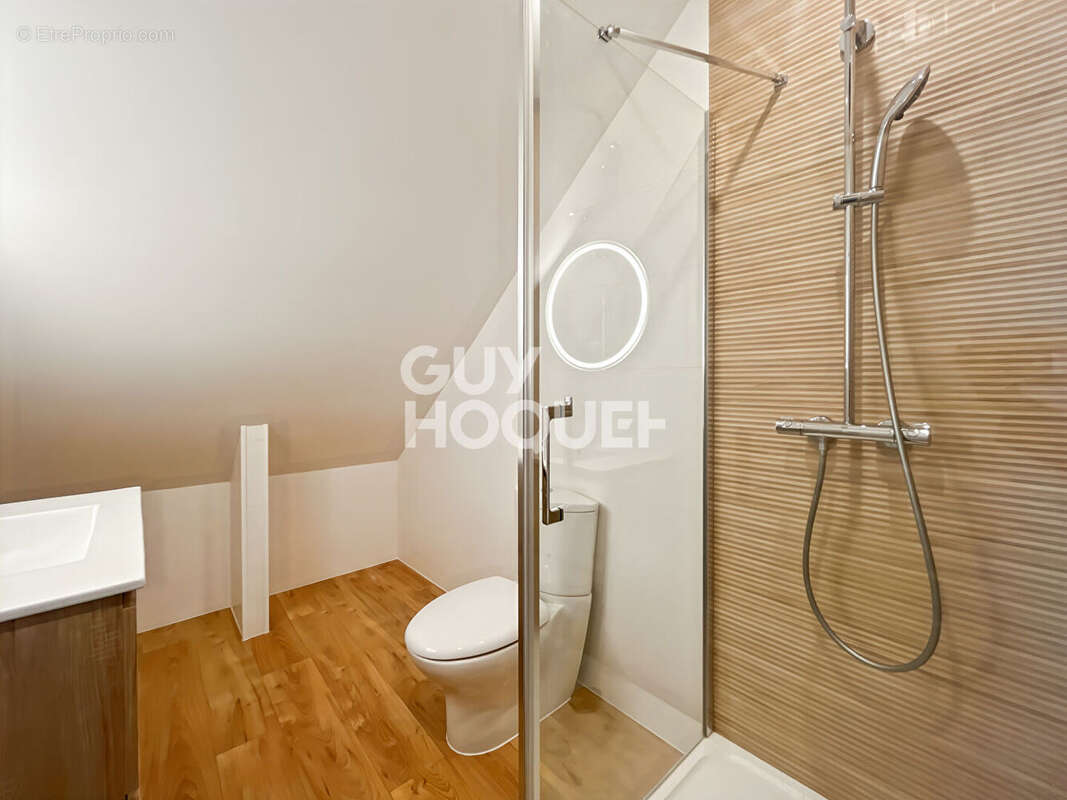 Maison à VERNEUIL-L&#039;ETANG