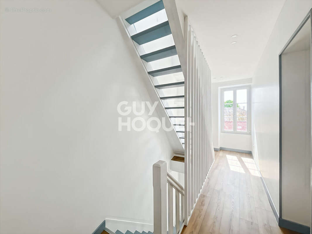 Maison à VERNEUIL-L&#039;ETANG