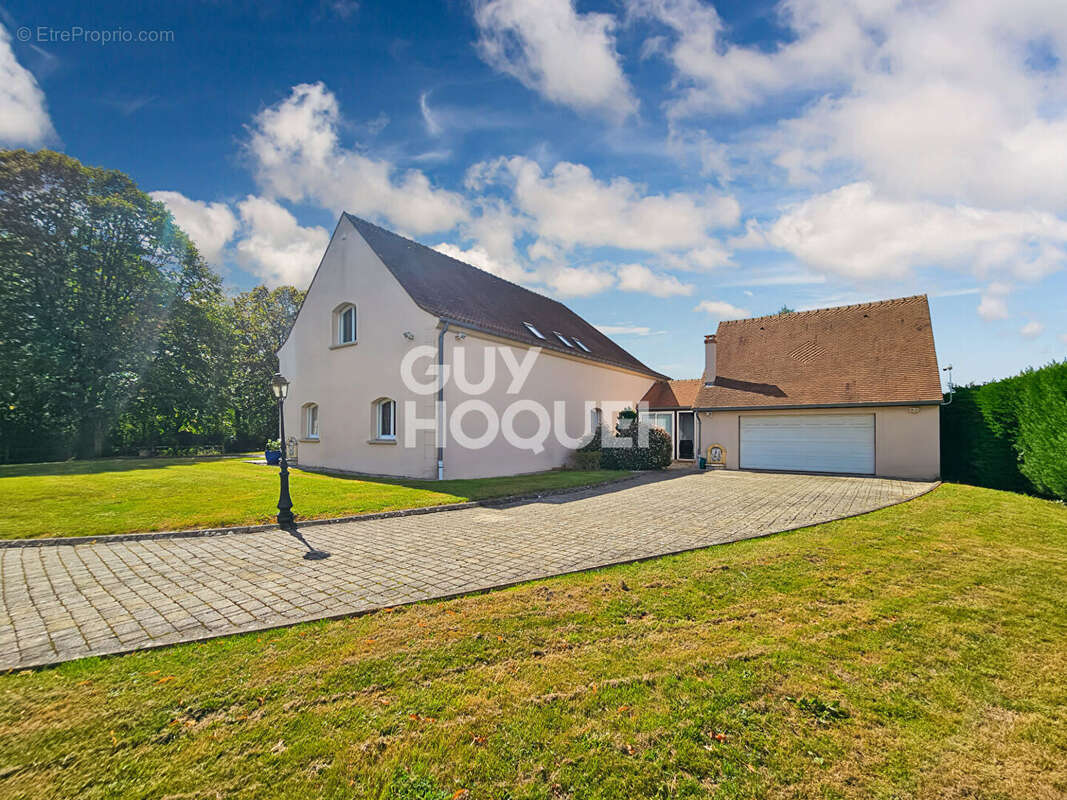 Maison à LA HOUSSAYE-EN-BRIE
