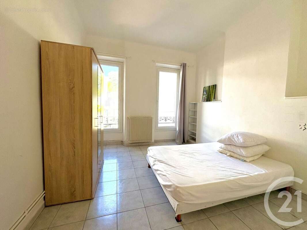 Appartement à MARSEILLE-1E