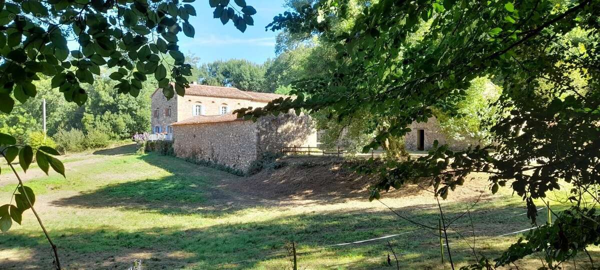 Maison à MONTREDON-LABESSONNIE