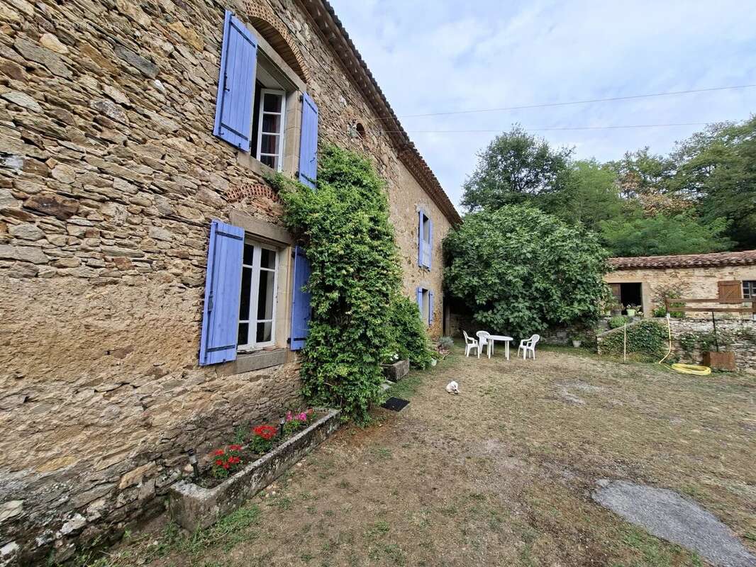 Maison à MONTREDON-LABESSONNIE