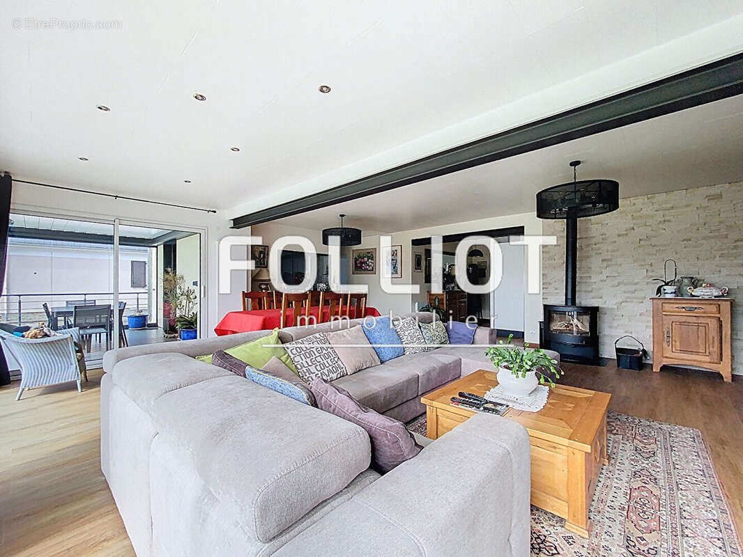 Maison à BRICQUEBEC