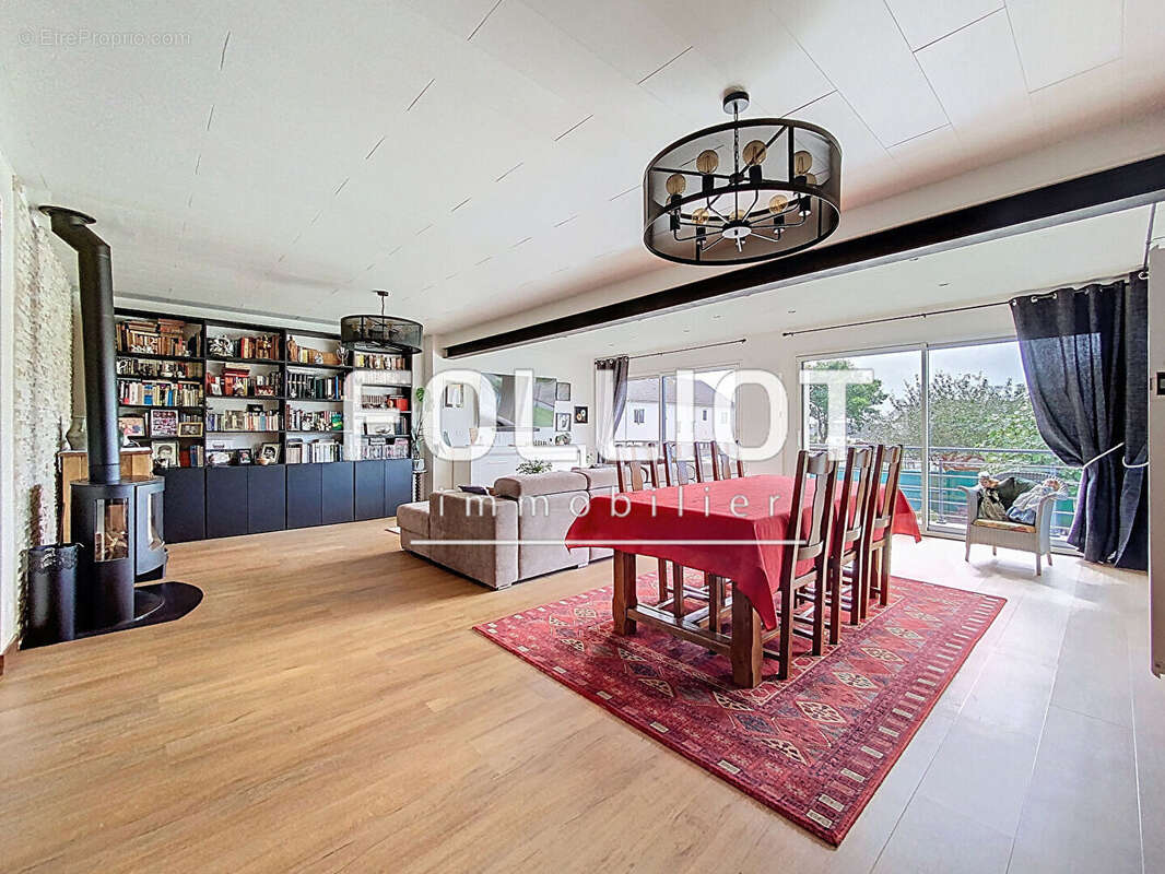 Maison à BRICQUEBEC