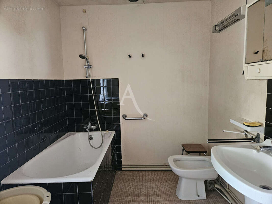 Maison à MONTRICHARD