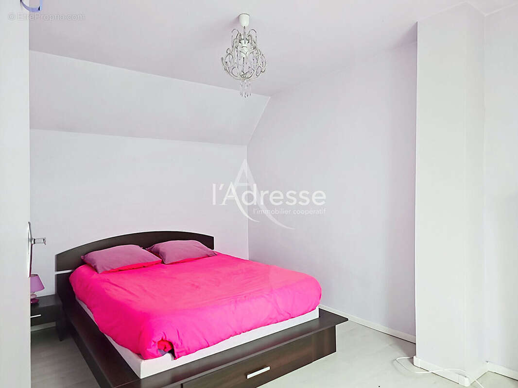 Maison à COULOMMIERS