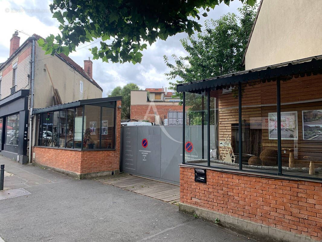 Terrain à FONTENAY-SOUS-BOIS