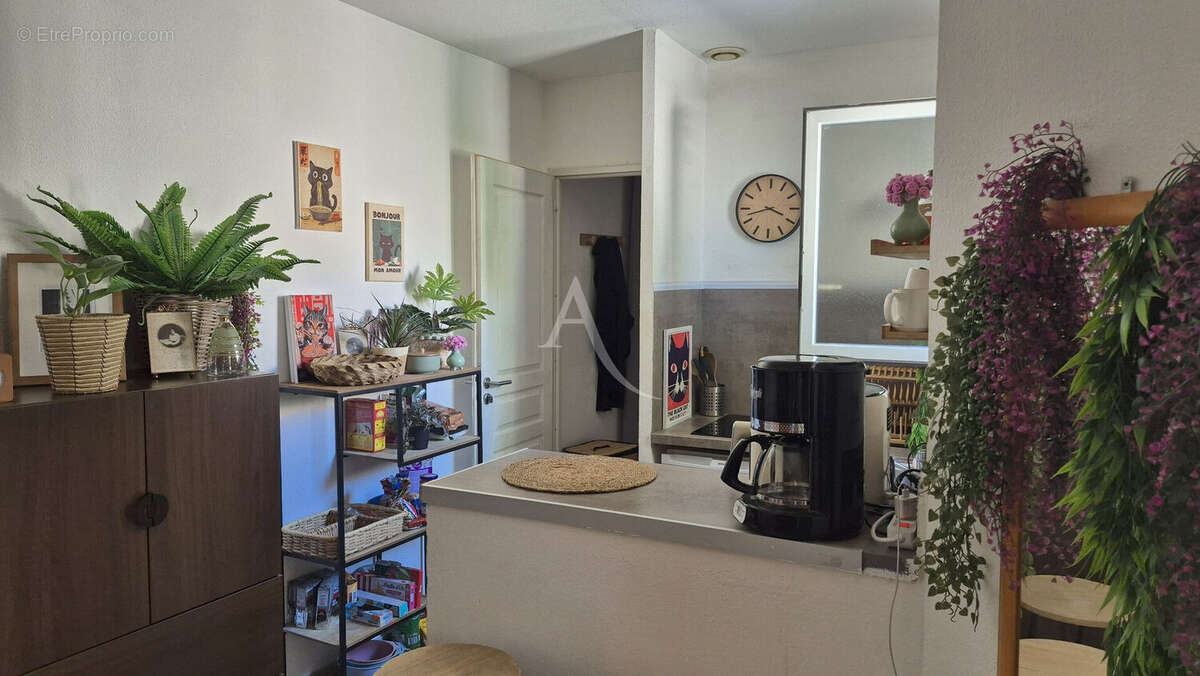 Appartement à LEZIGNAN-CORBIERES