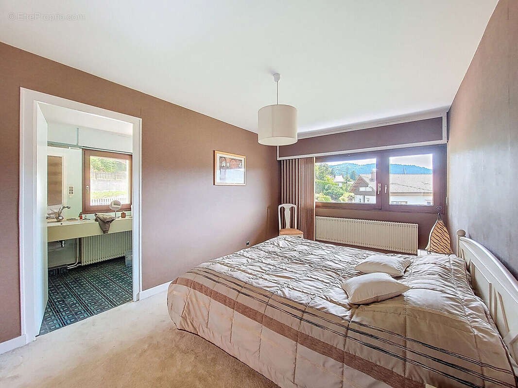 Maison à LE THILLOT