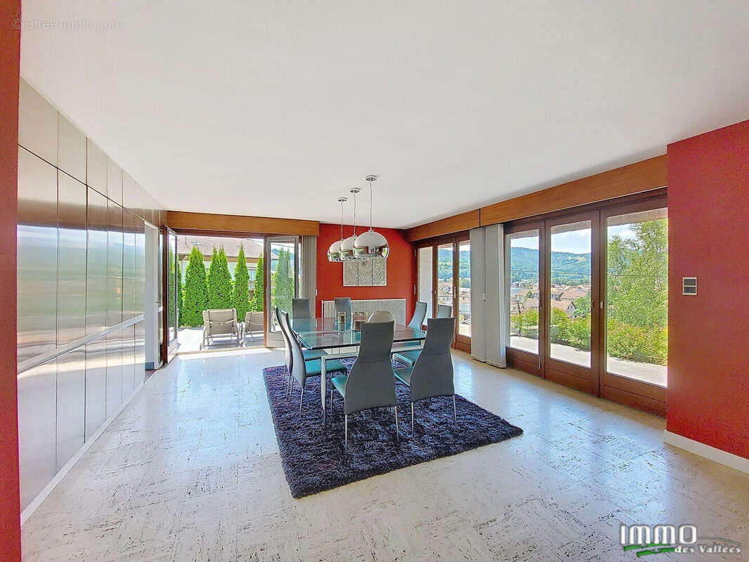 Maison à LE THILLOT