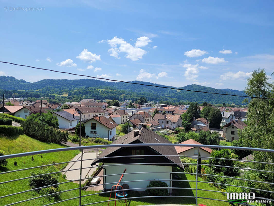 Maison à LE THILLOT