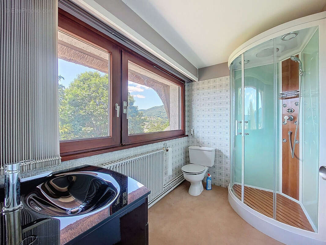 Maison à LE THILLOT