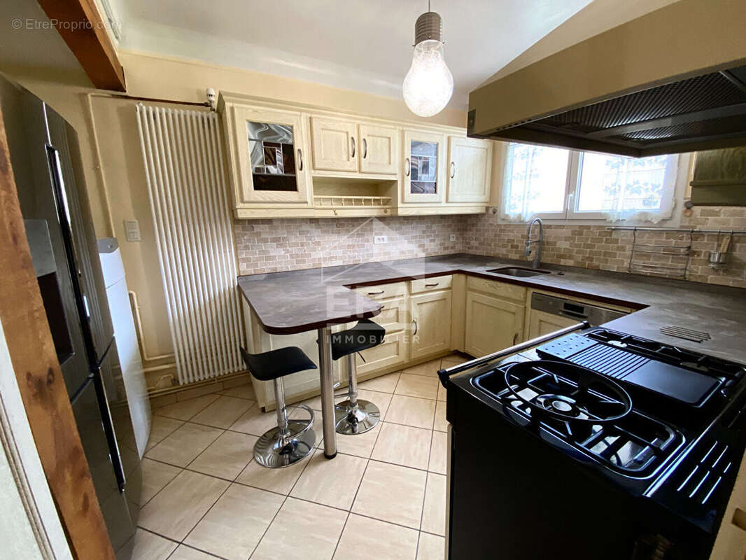 Maison à SAINT-FARGEAU-PONTHIERRY