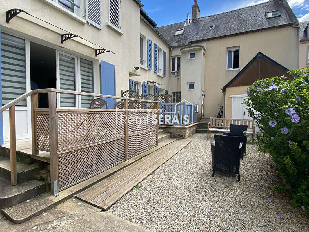 Maison à ARROMANCHES-LES-BAINS