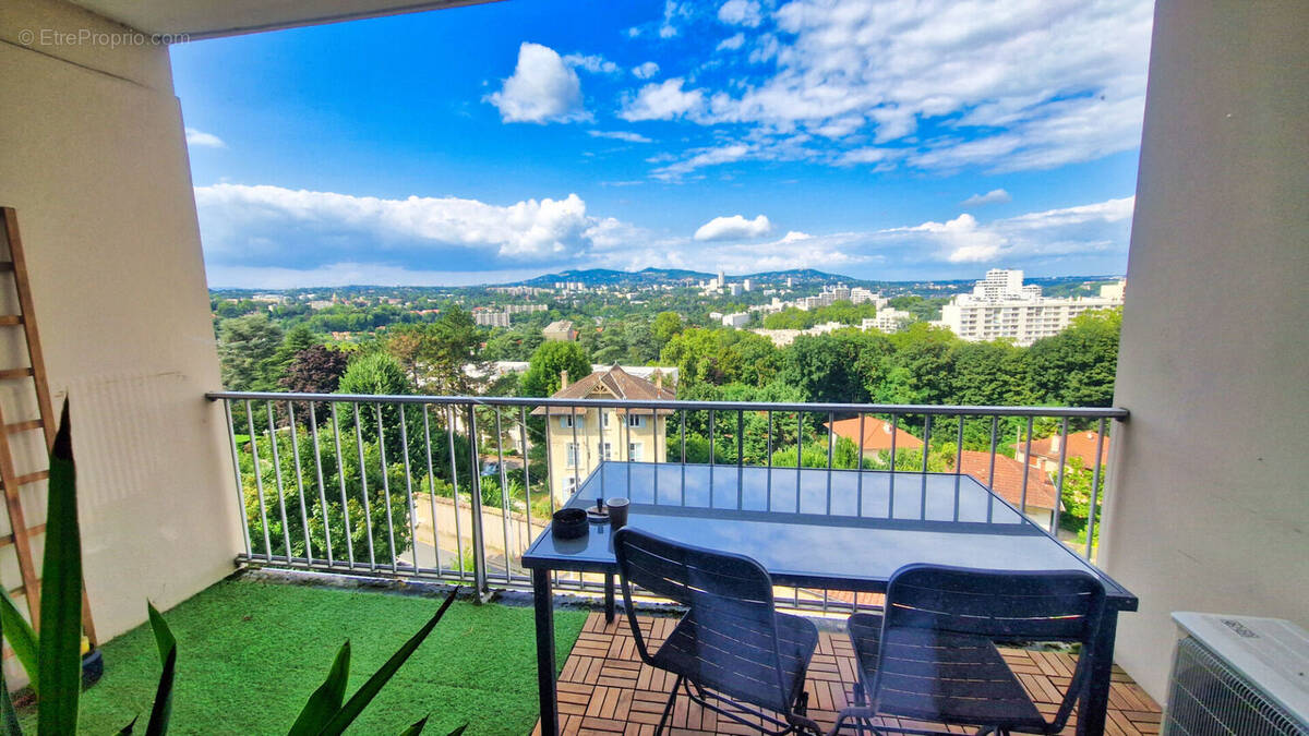 Appartement à LYON-5E