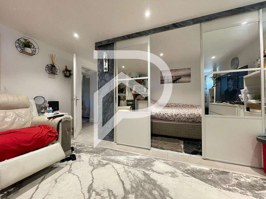 Maison à LIMEIL-BREVANNES