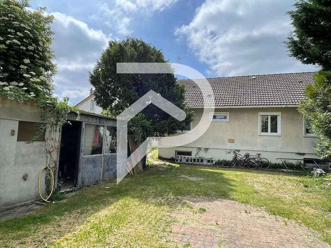 Maison à LIMEIL-BREVANNES