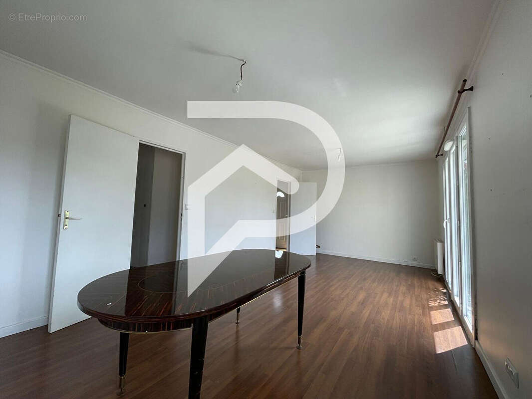 Maison à LIMEIL-BREVANNES