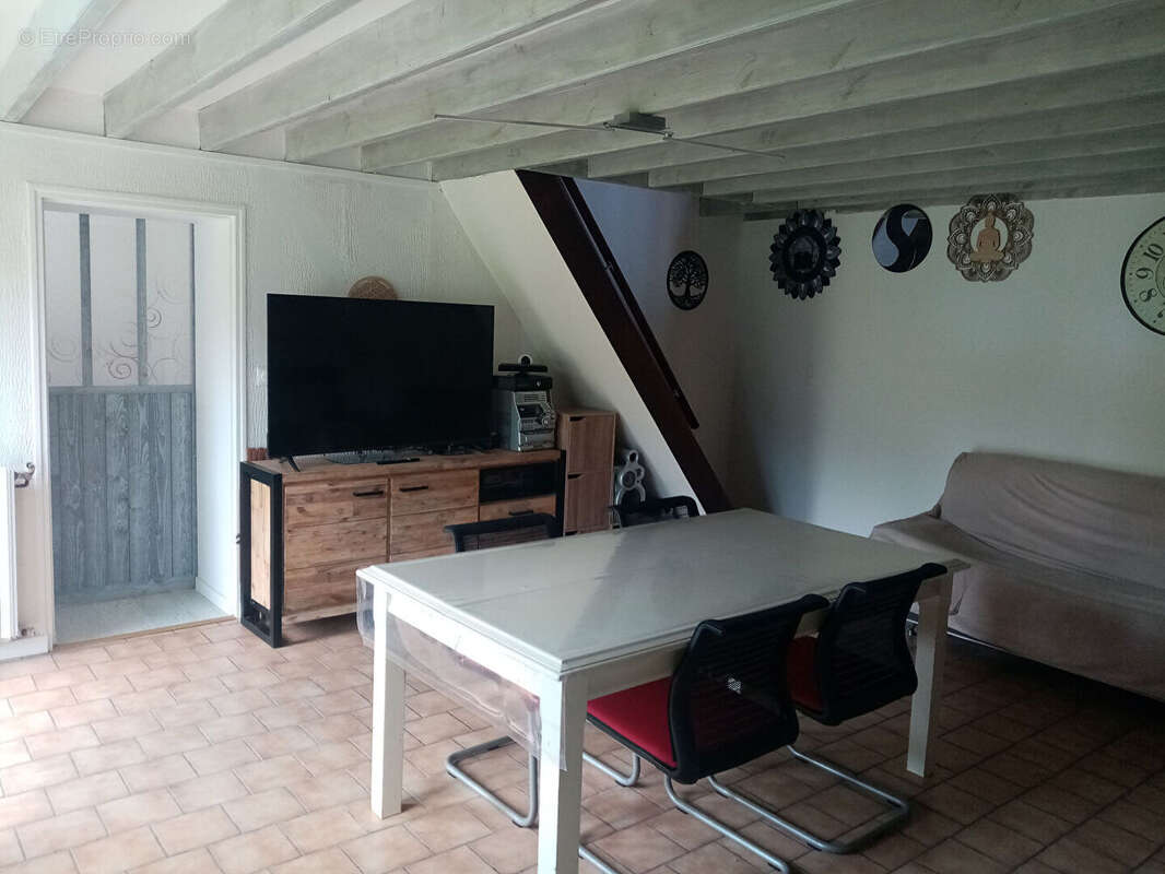 Maison à JUVIGNY-LE-TERTRE