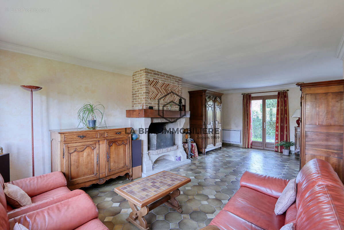 Maison à VILLECRESNES