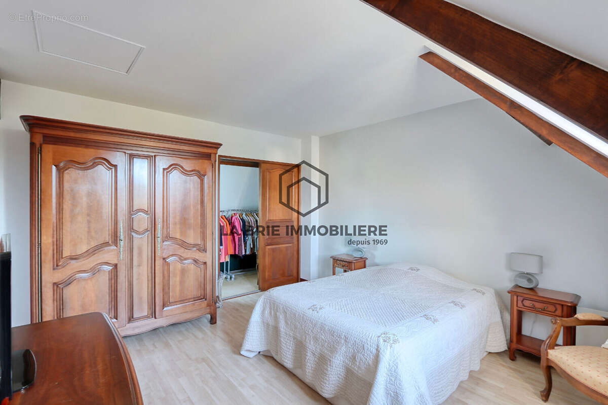 Maison à VILLECRESNES