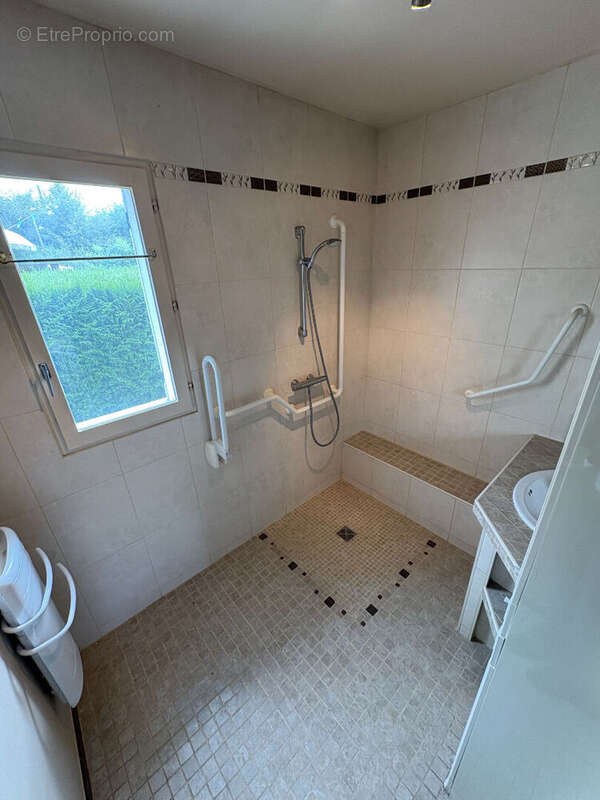 Maison à THIERS-SUR-THEVE