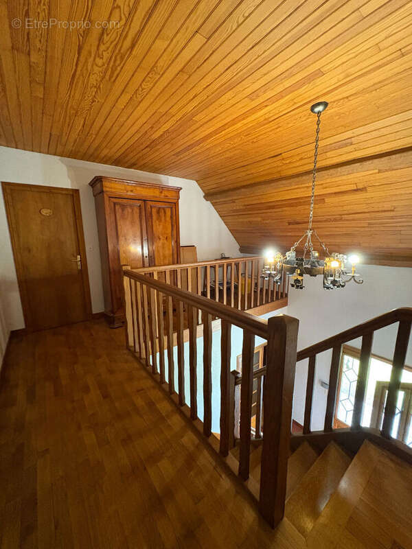 Maison à THIERS-SUR-THEVE