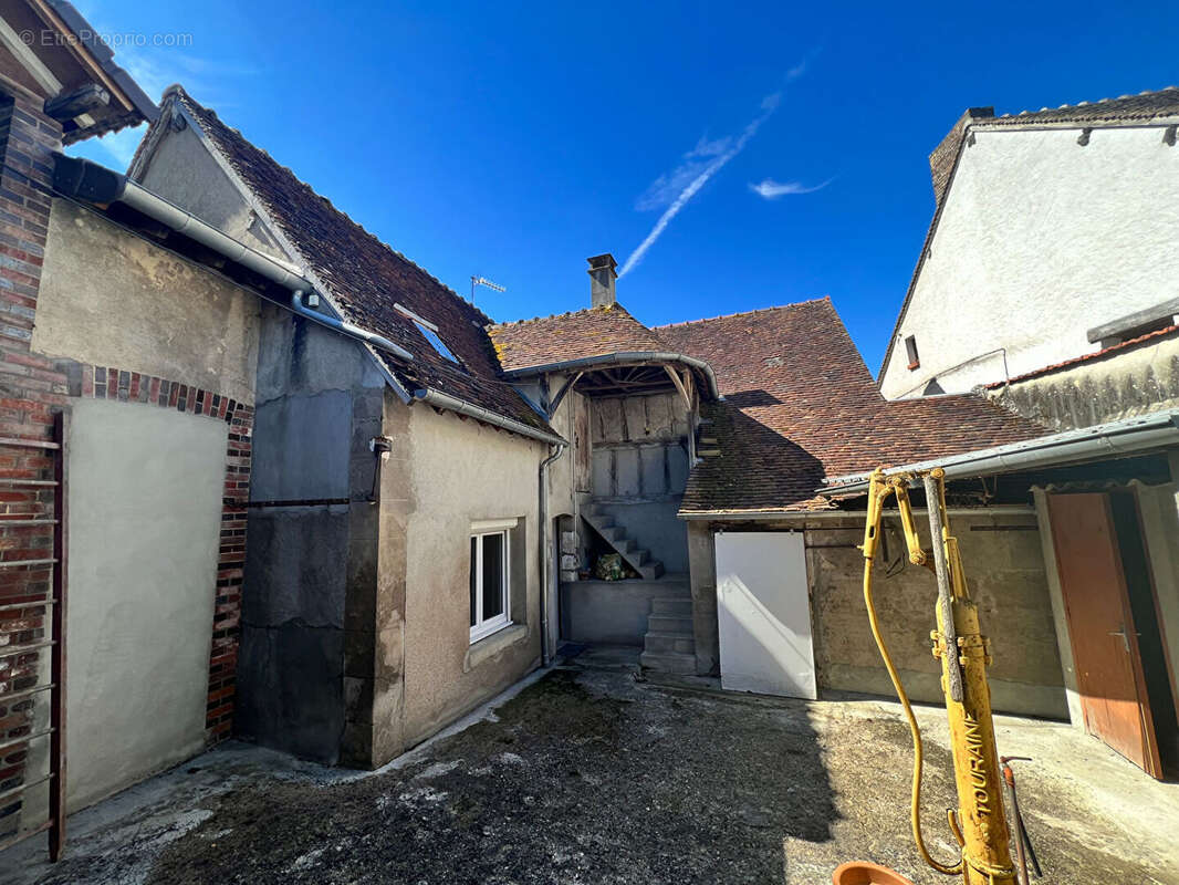 Maison à SAINT-FARGEAU