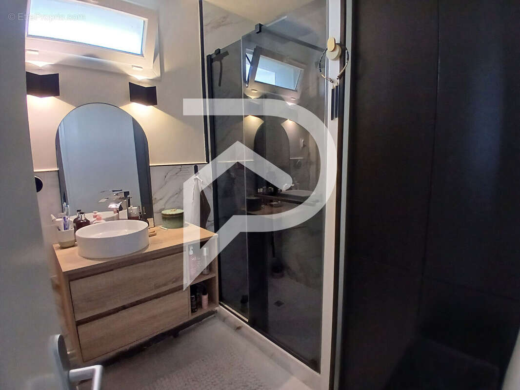 Appartement à COLOMBES