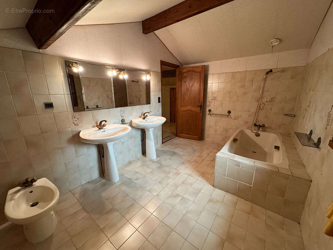 Maison à LABARTHE-SUR-LEZE