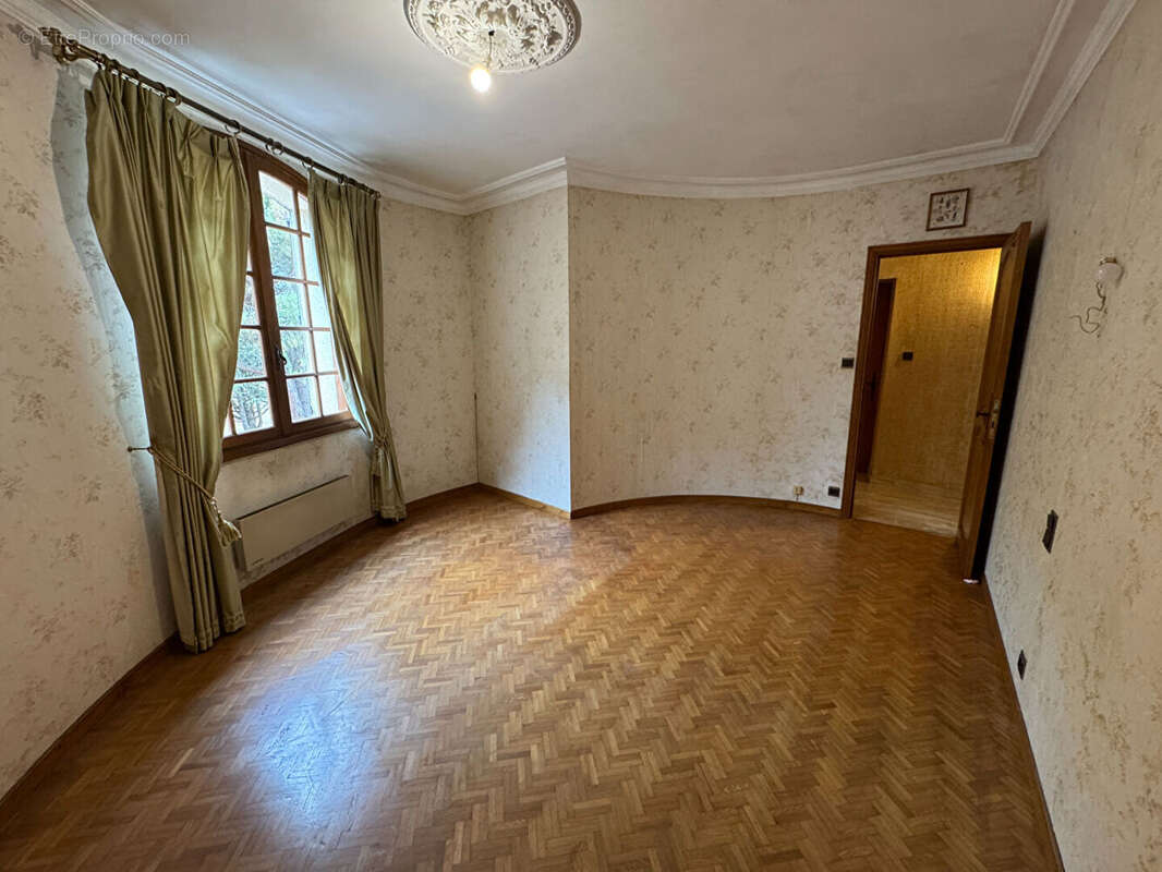 Maison à LABARTHE-SUR-LEZE